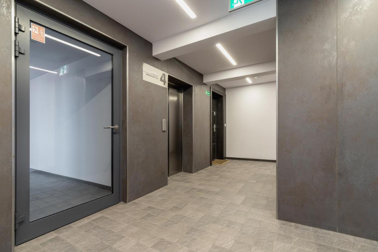 Apartments Cracow Wawrzynca By Noclegi Renters คราคูฟ ภายนอก รูปภาพ